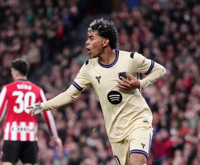 18岁亚马尔复制梅西经典：彩虹球进死角 对手倒下！生涯50球